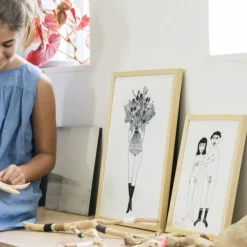 Affiche A3 Fille Aux Fleurs 29,7 X 42 Cm-Helen B Clearance