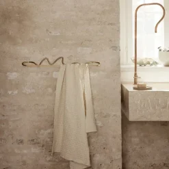 Porte-Serviette Curvature Laiton-Ferm Living Outlet